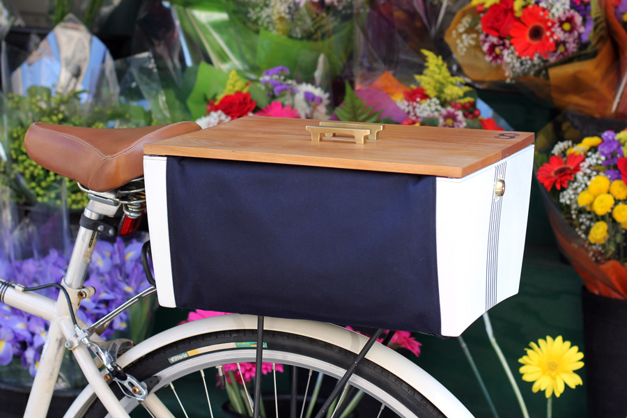 Buca Boot - A Bike Trunk For All Your Stuff