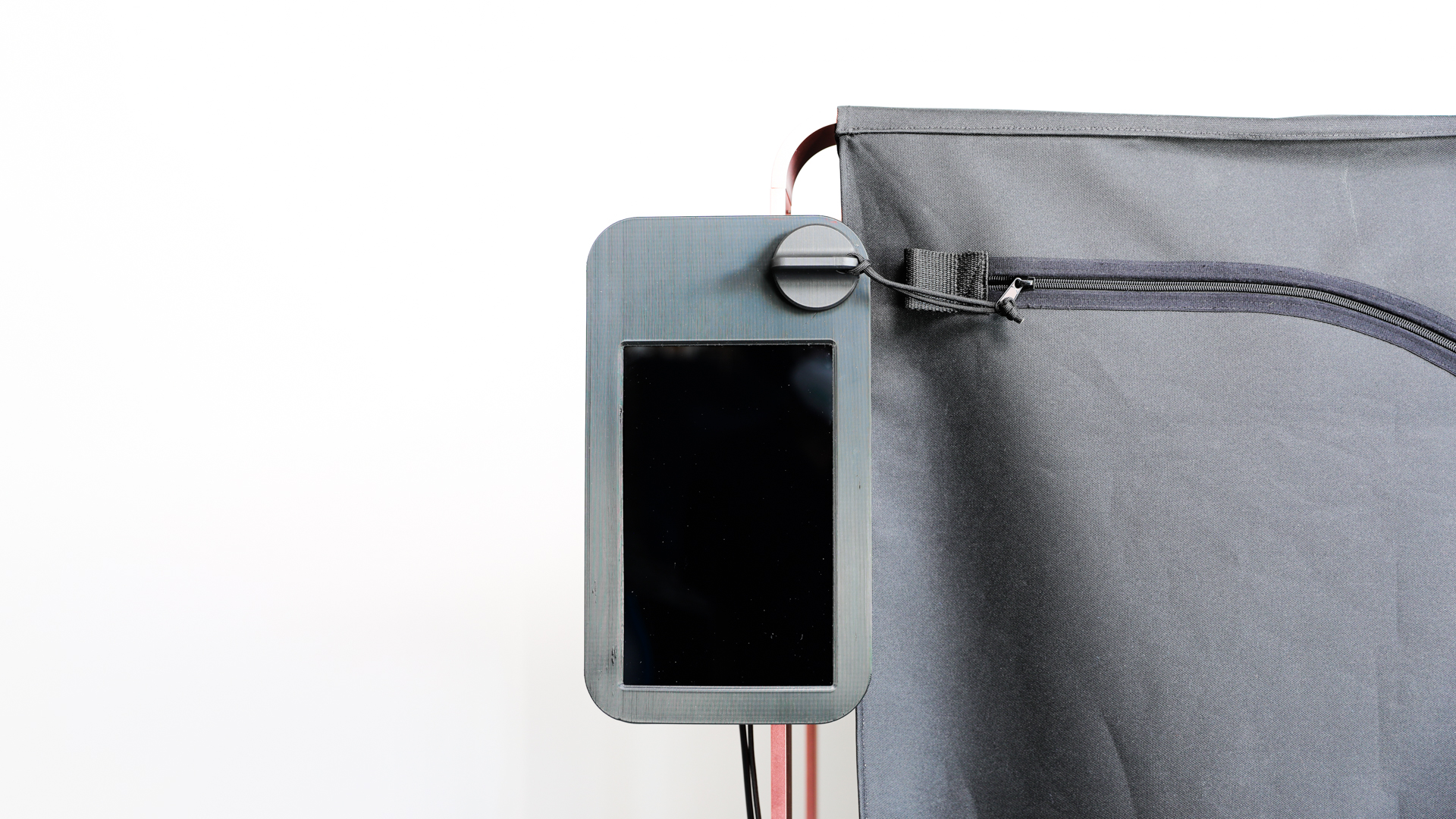 Pristem - Instant dry cleaning for the home