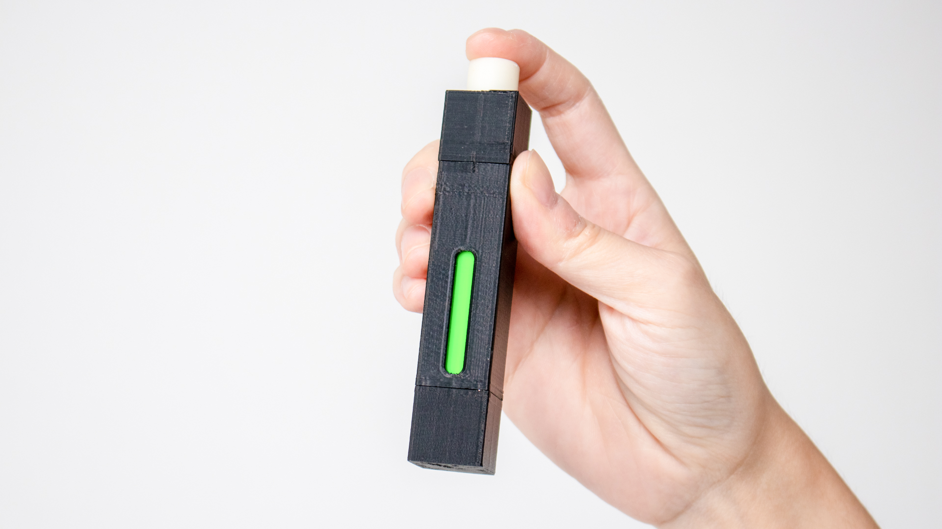 Tync - Accurate, portable CBD oil dispenser